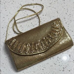 Whiting and Davis Gold Mesh evening bag shoulder strap EUC event formal metallic